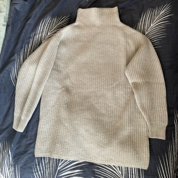 8pc Aritzia lululemon and leather jacket bundle - Picture 7 of 16